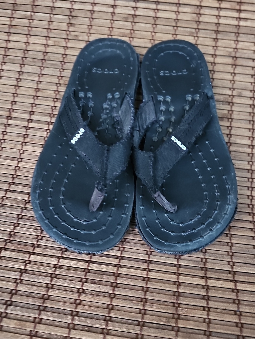 CROCS Black Thong Sandals with Padded Footbed AJ